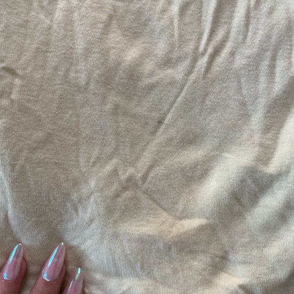 Urban Outfitters Butter Yellow Lettuce Edge Crop Tank - Picture 3 of 4